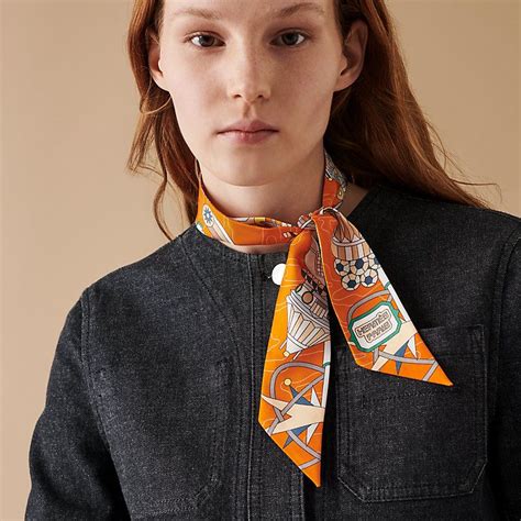 hermes please check in scarf|how to wear Hermes twilly.